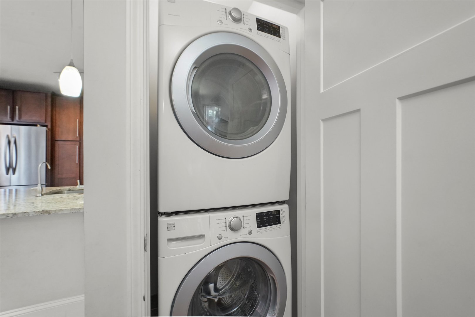 5436 W Dakin Street Property Photo 13