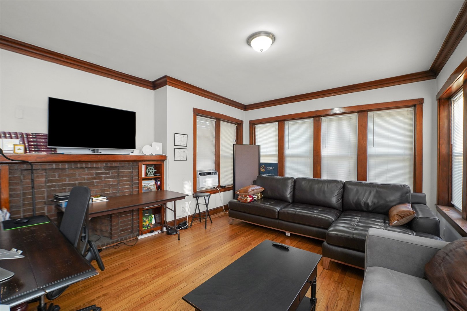 5436 W Dakin Street Property Photo 19