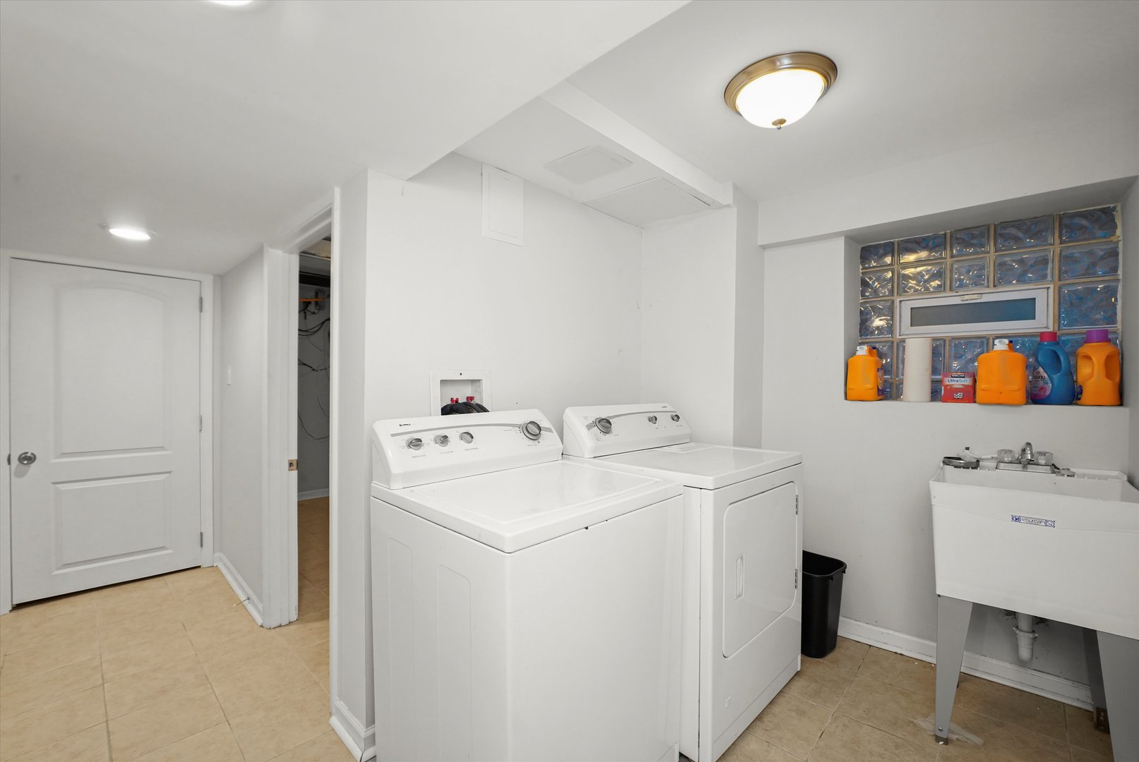 5436 W Dakin Street Property Photo 29