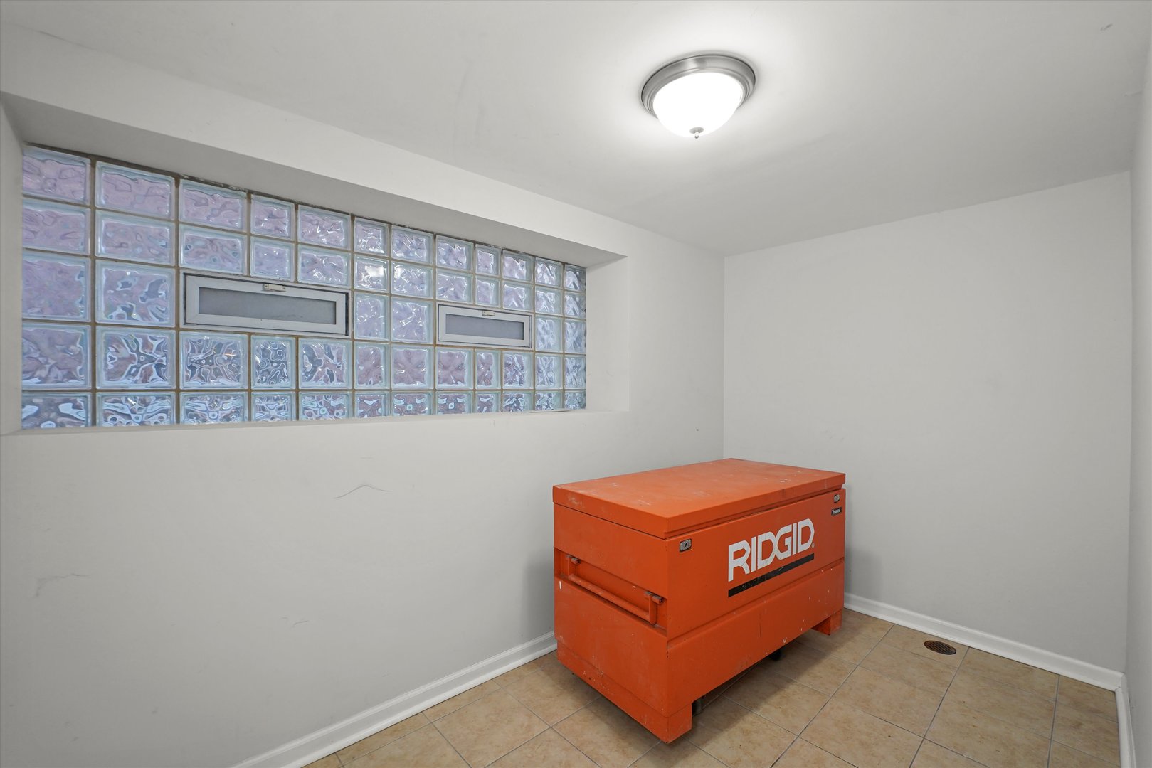 5436 W Dakin Street Property Photo 30