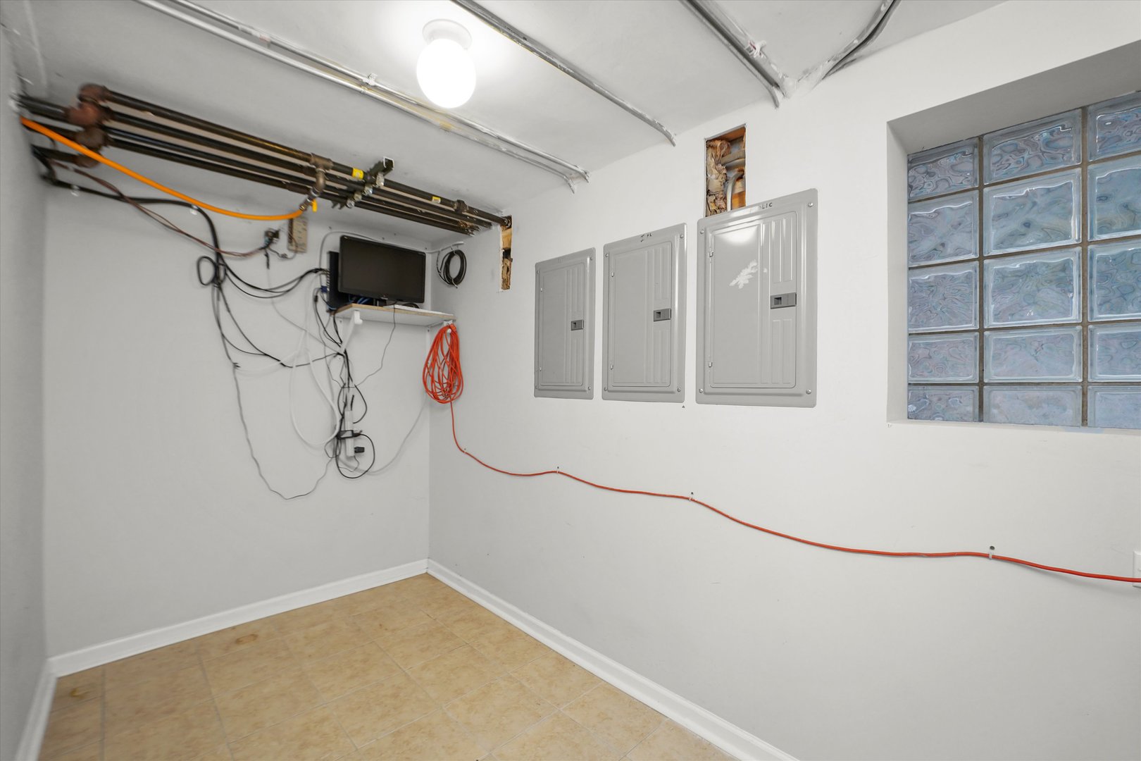 5436 W Dakin Street Property Photo 31