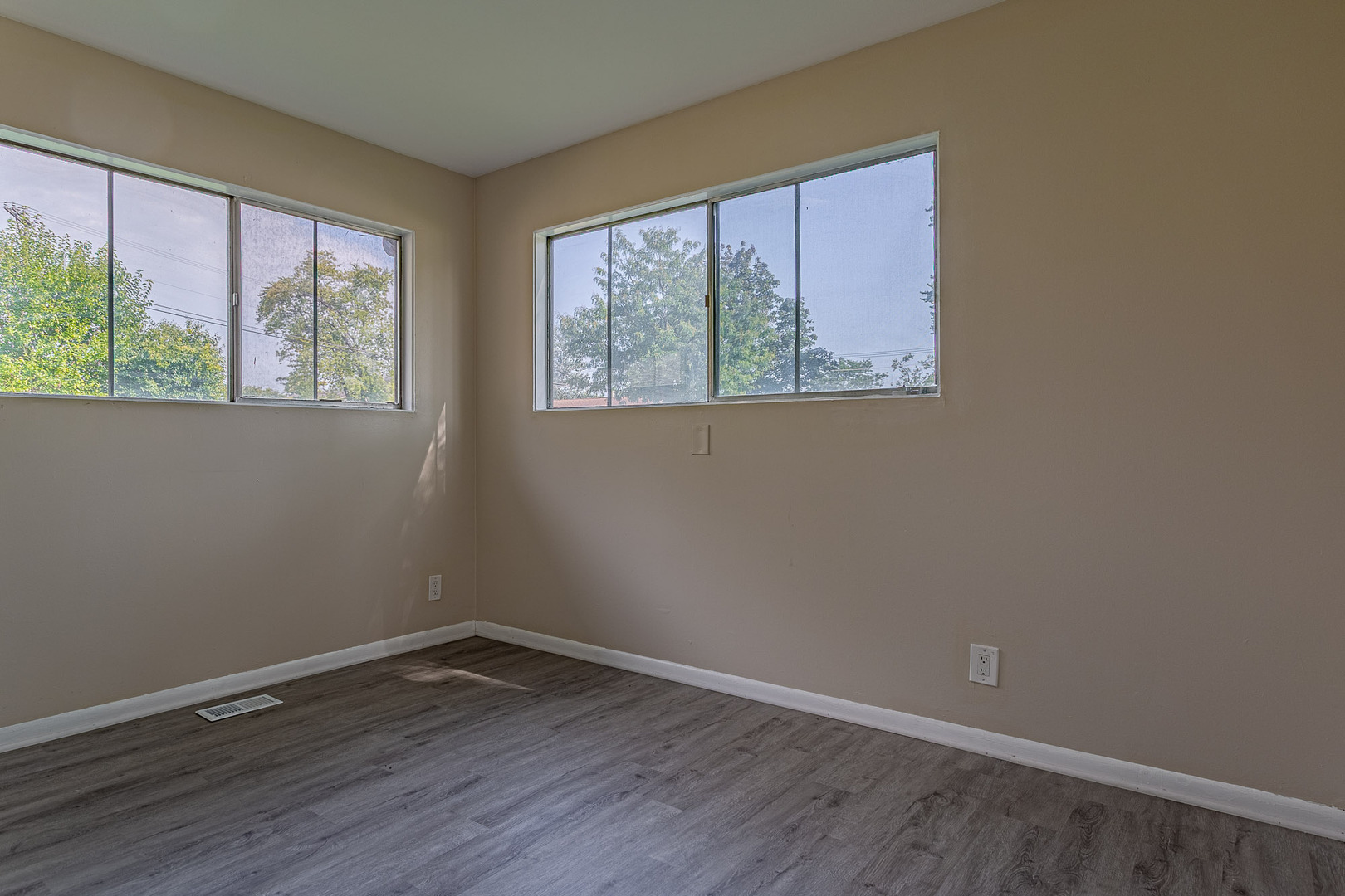 120 Grow Lane Property Photo 7