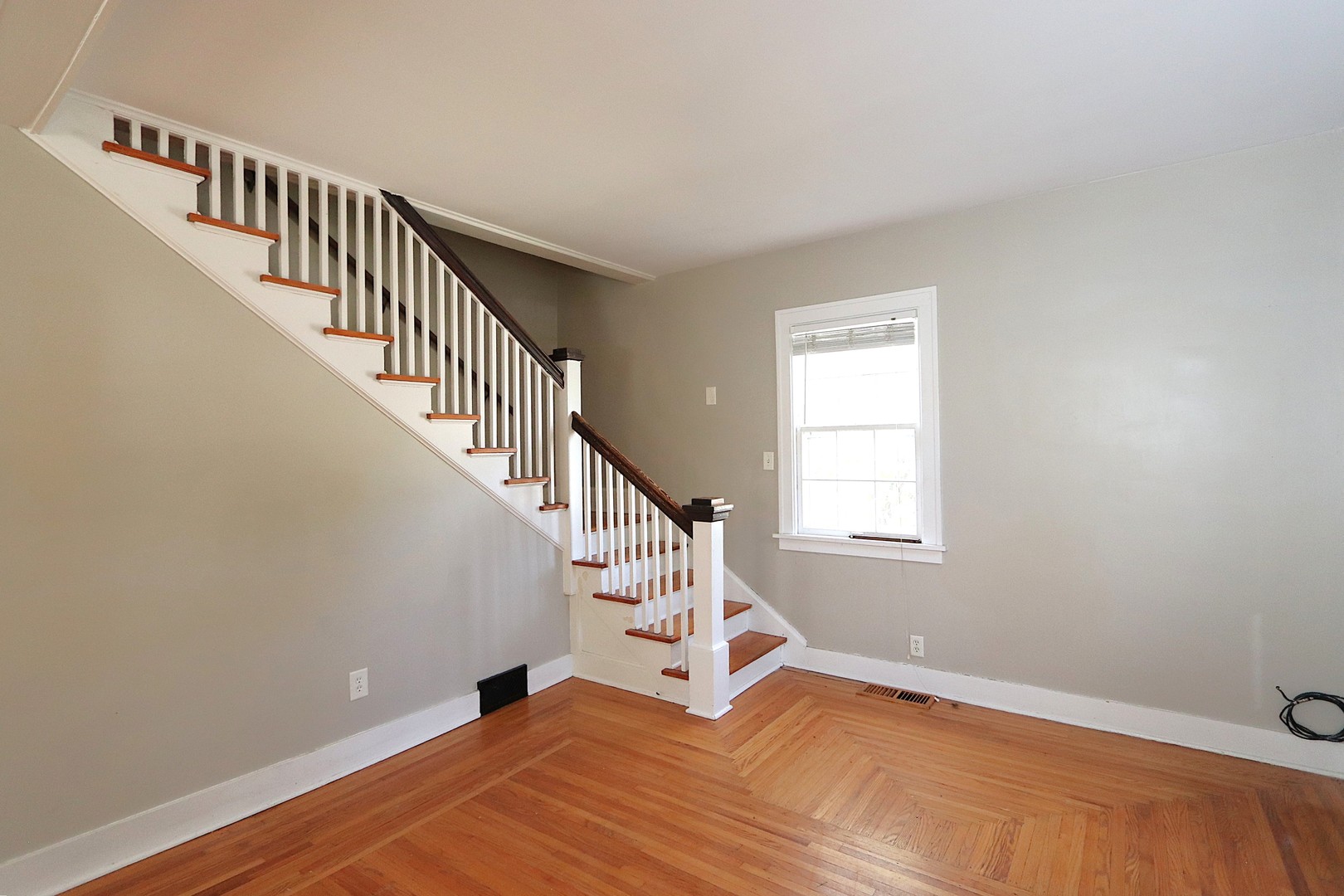 1246 Wauponsee Street Property Photo 5