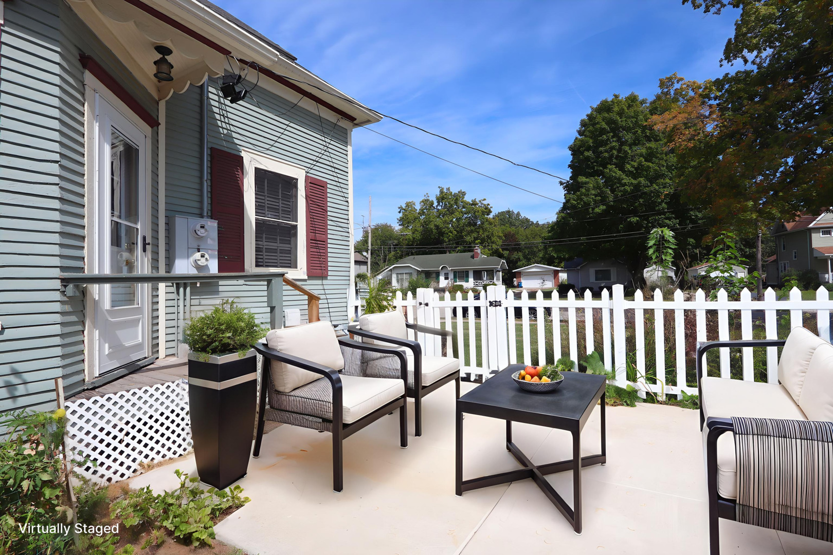 1246 Wauponsee Street Property Photo 16