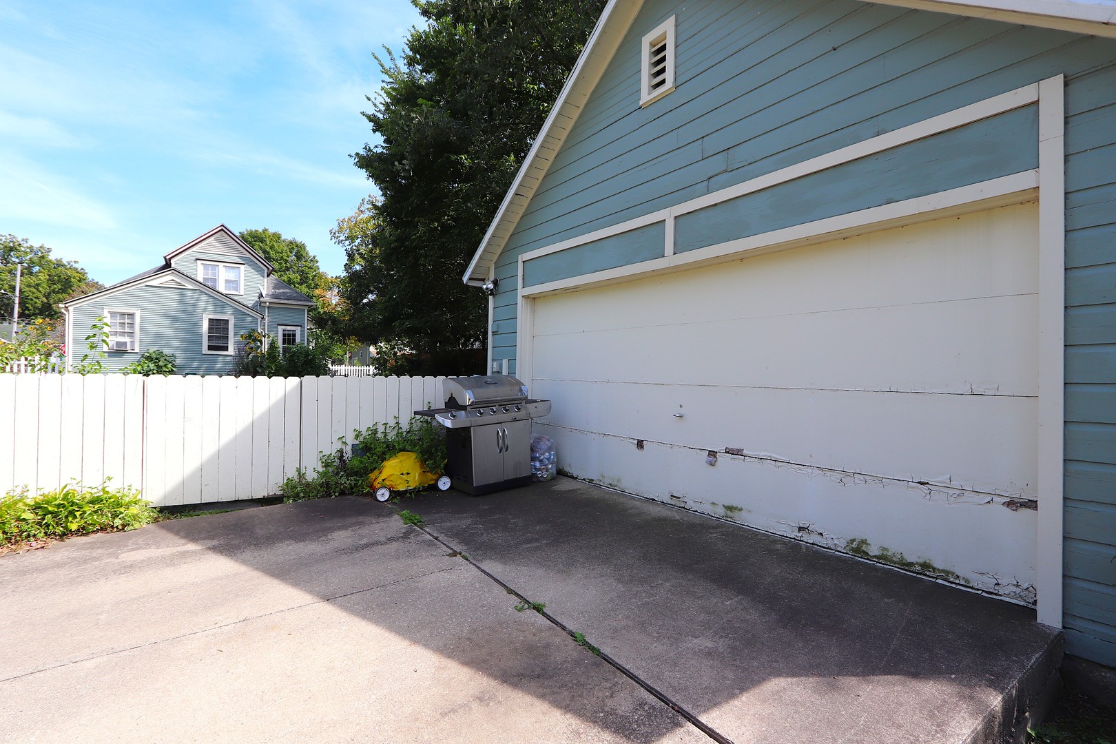 1246 Wauponsee Street Property Photo 26