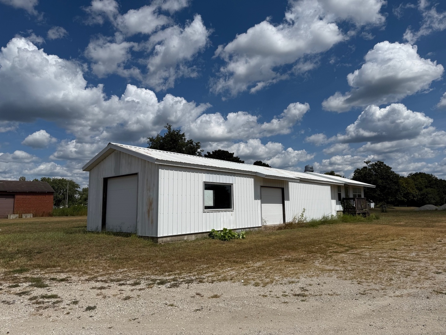 18 Broadway Street Property Photo 1