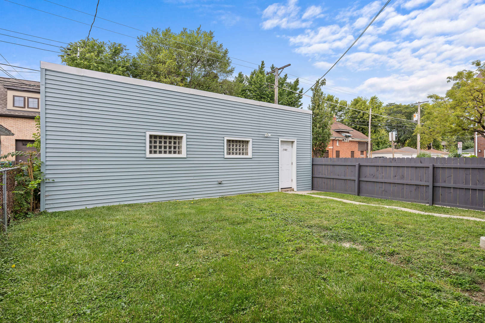 1101 S Oak Park Avenue Property Photo 5