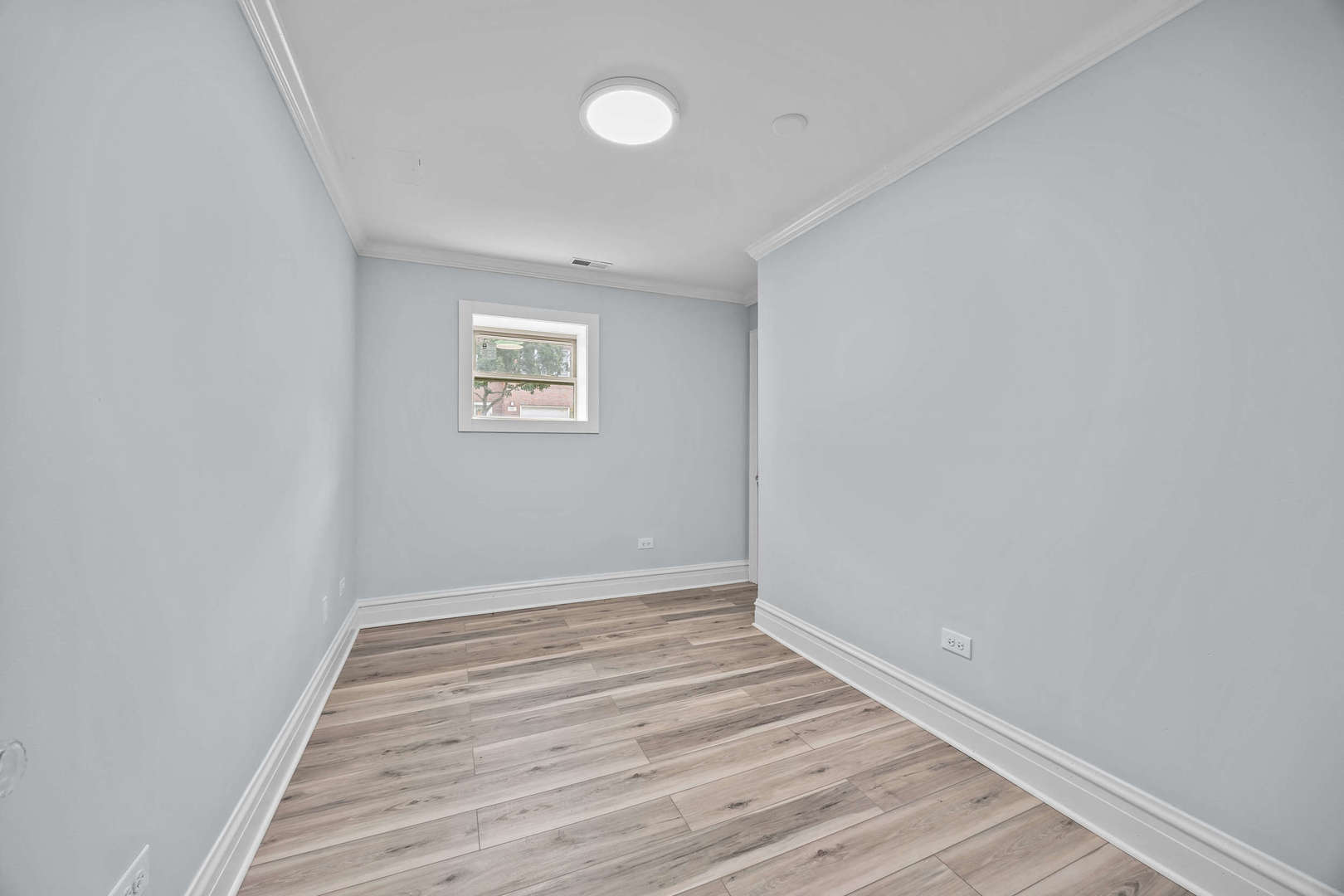 1101 S Oak Park Avenue Property Photo 24