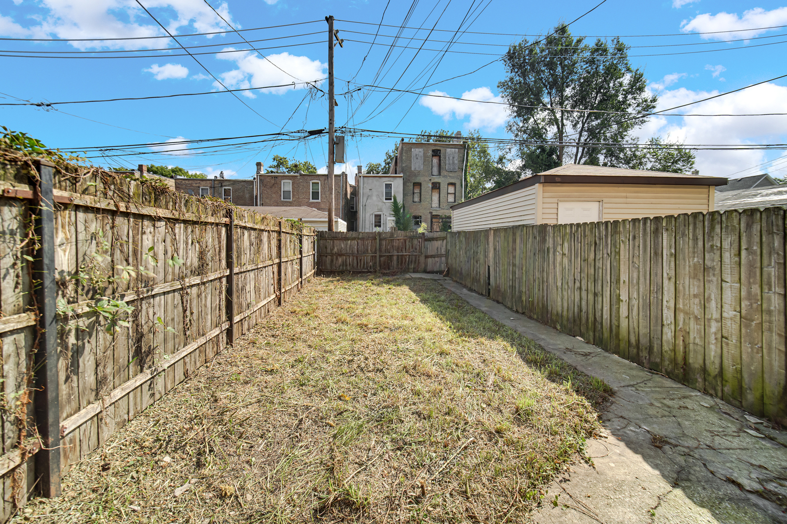 4743 S Champlain Avenue Property Photo 19