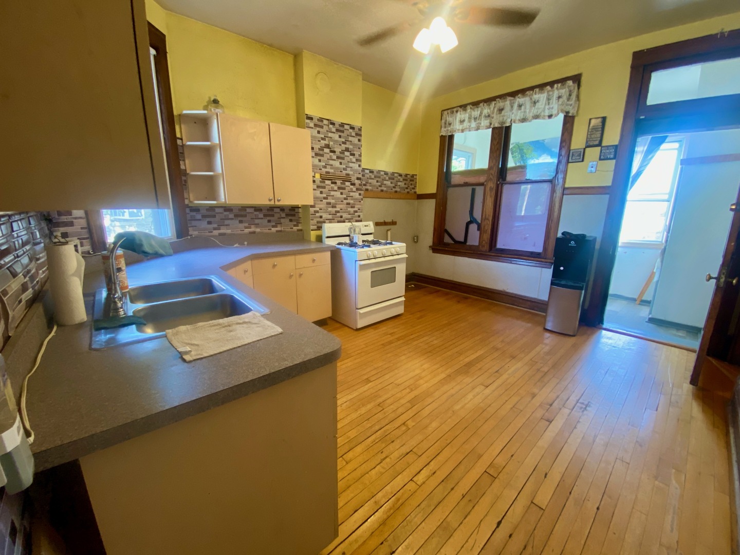 3143 W Augusta Boulevard Property Photo 18