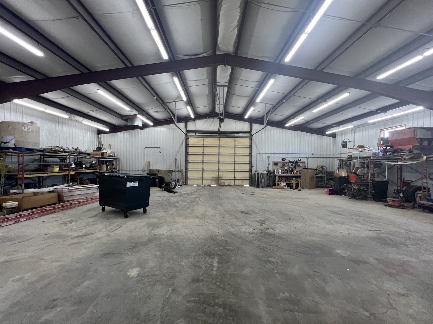 1730 W Church Street Property Photo 8