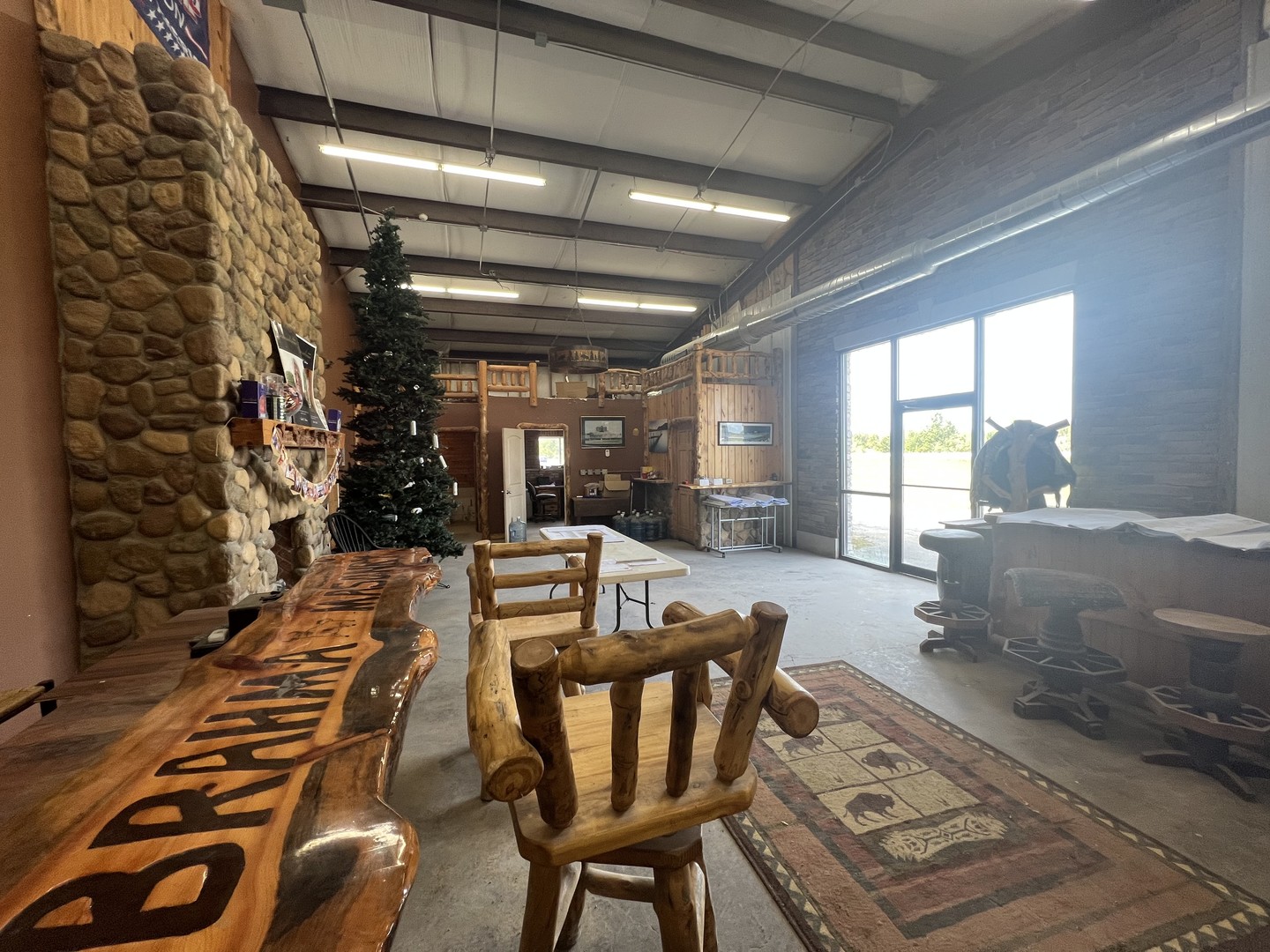1730 W Church Street Property Photo 16