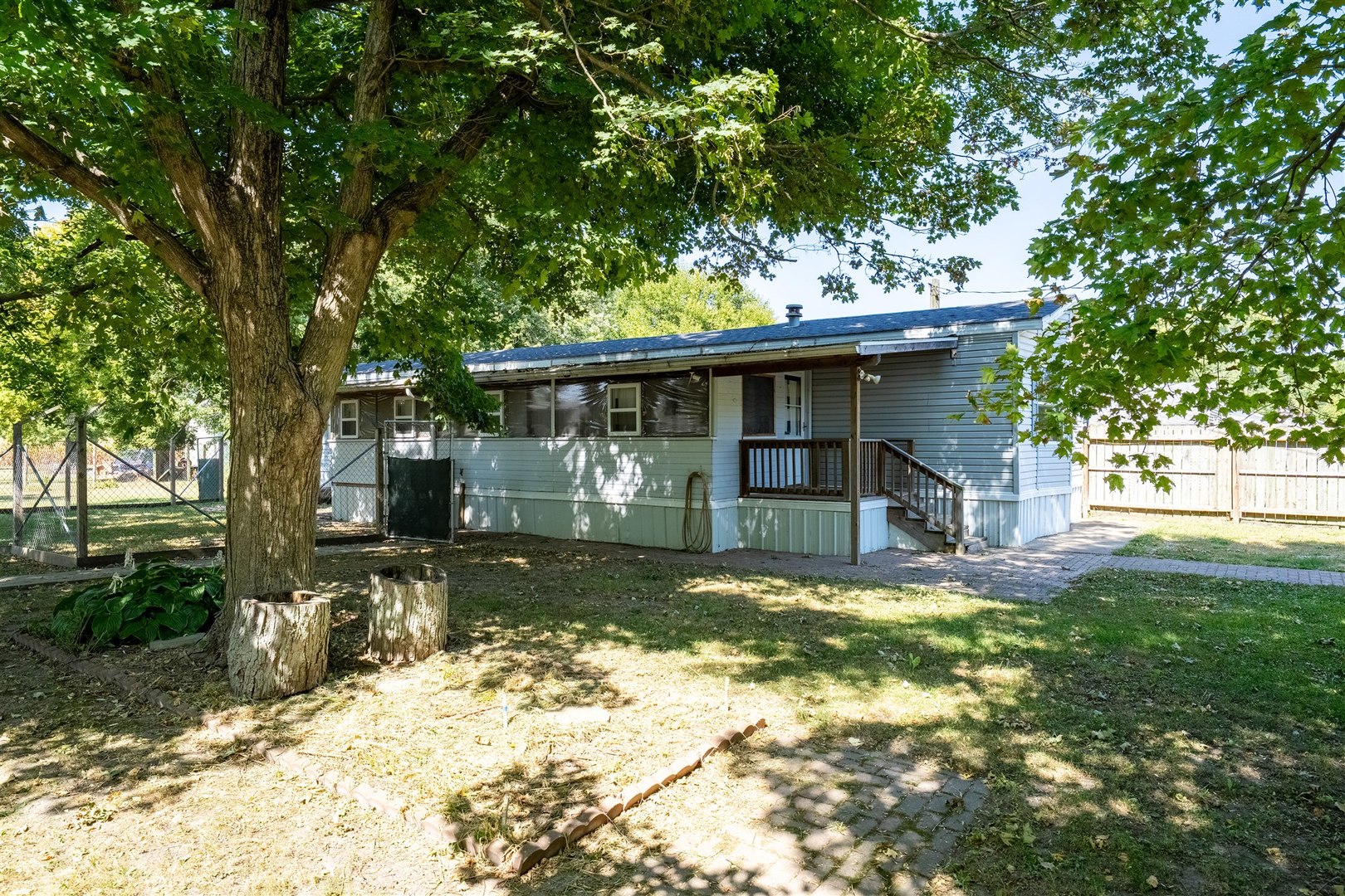 406 Park Street Property Photo 1