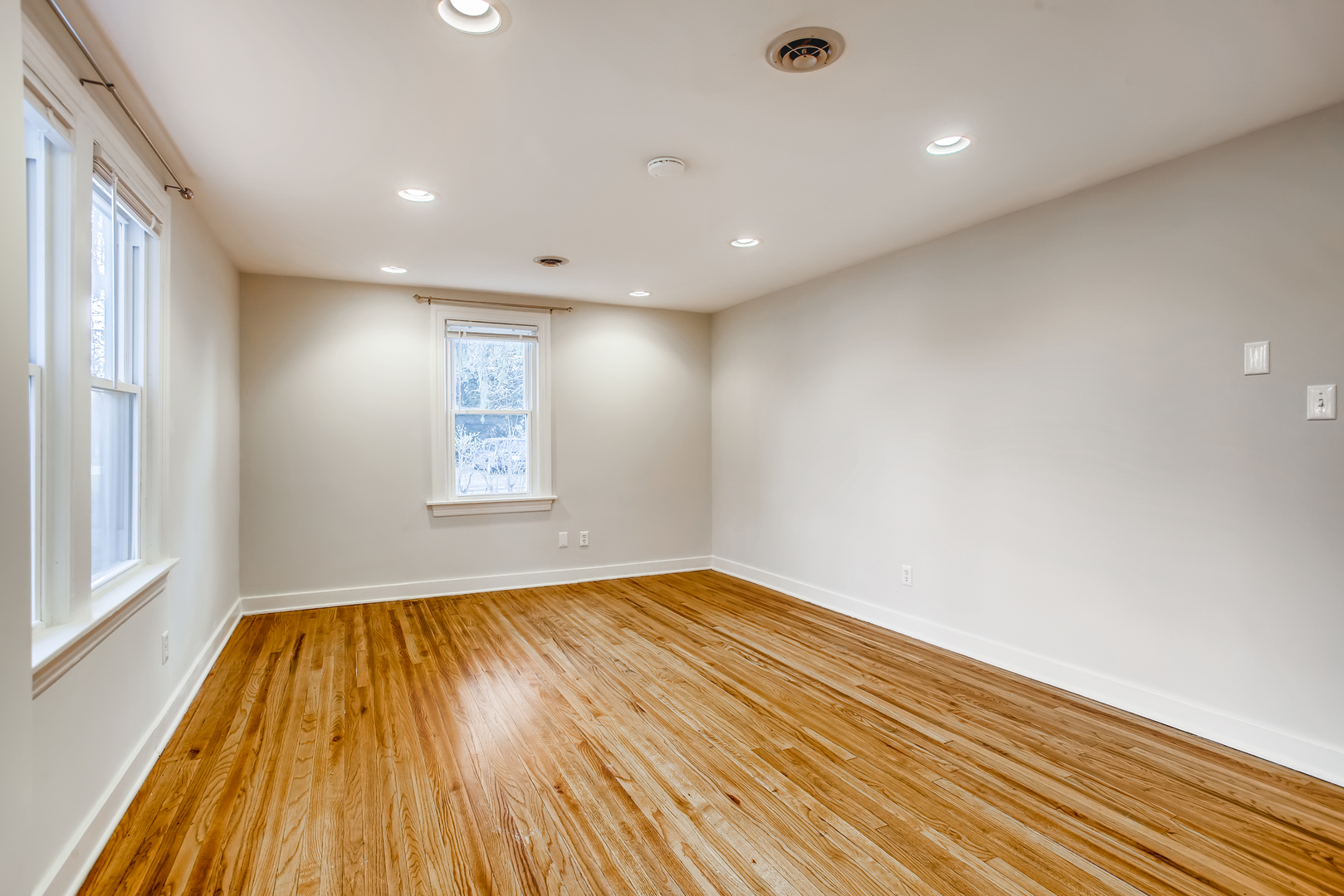 12471228 Property Photo 4