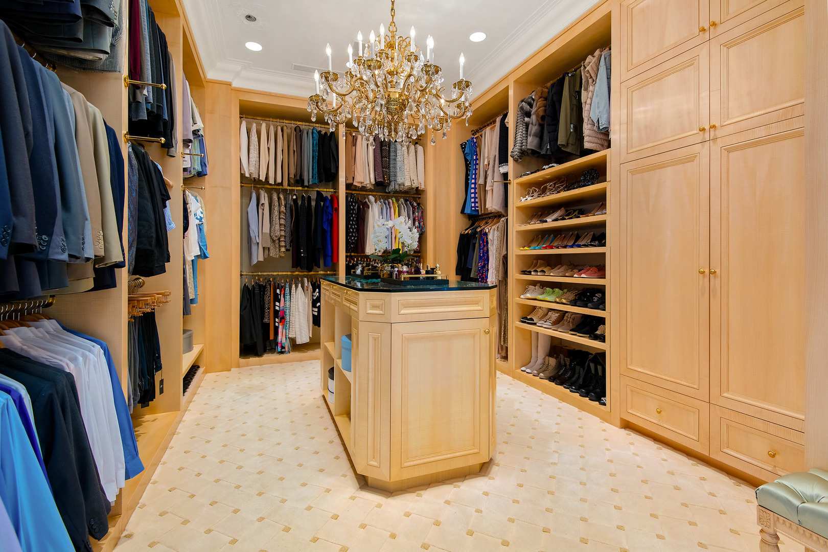 800 N Michigan Avenue Ph64 Property Photo 15