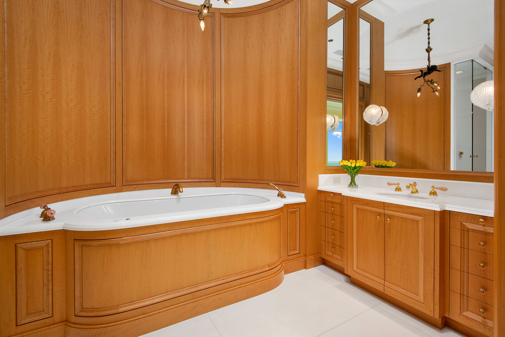 800 N Michigan Avenue Ph64 Property Photo 35