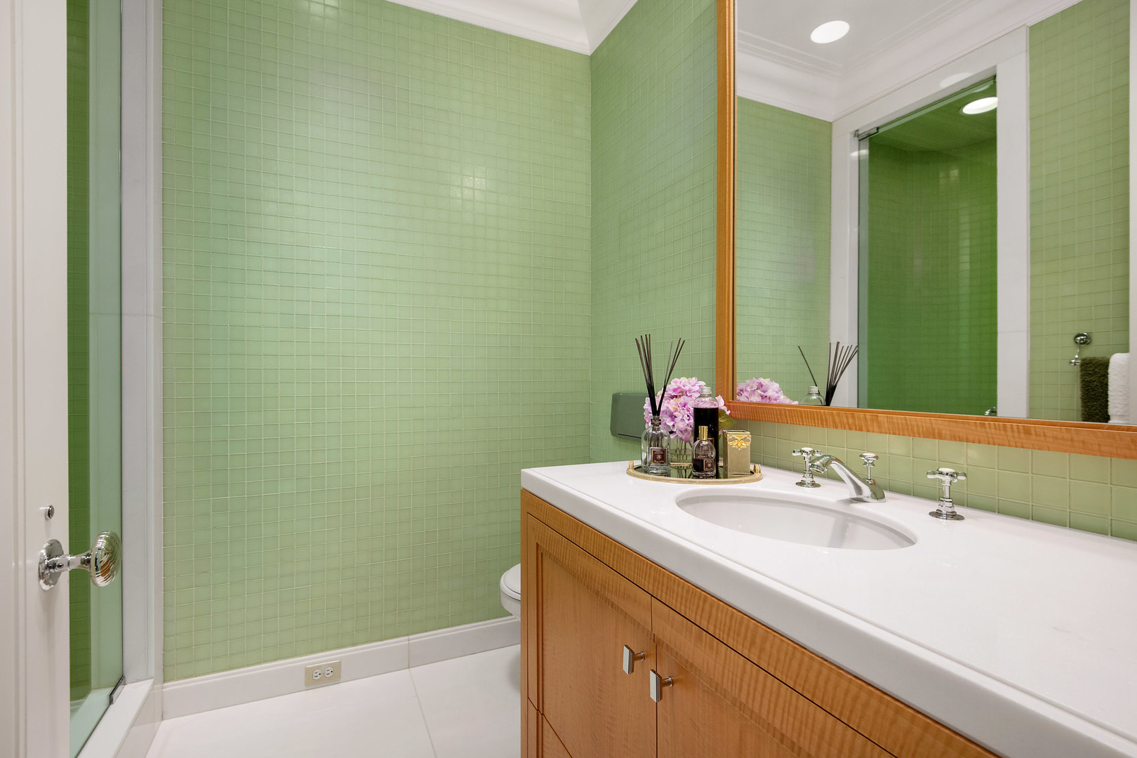 800 N Michigan Avenue Ph64 Property Photo 38