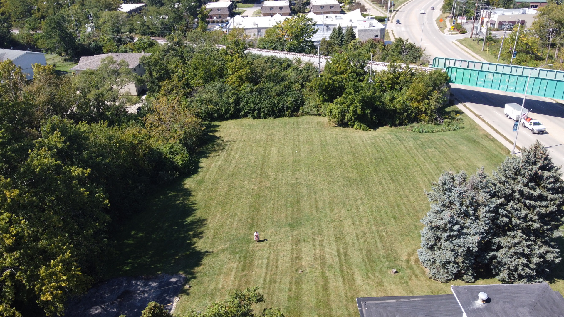 328 E Lincoln Highway Property Photo 6