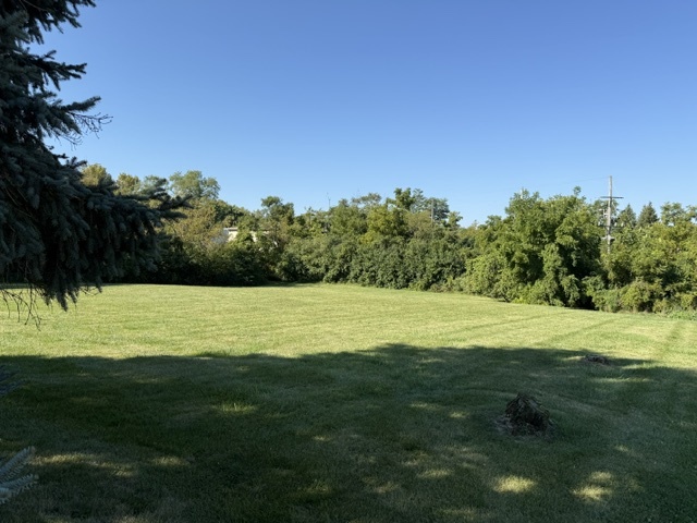 328 E Lincoln Highway Property Photo 10