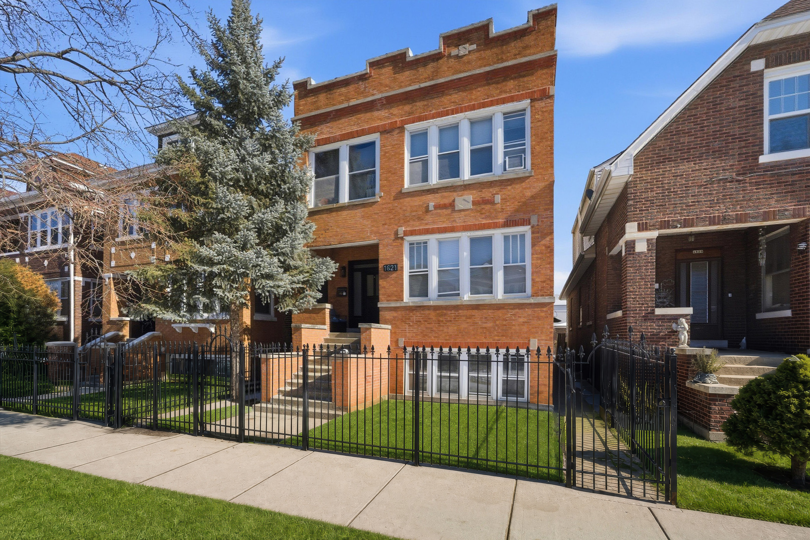 1621 S 50th Court Property Photo