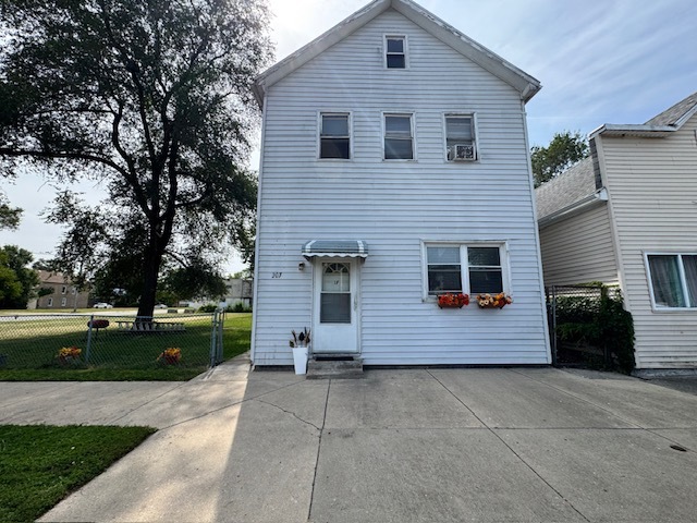 207 155th Street Property Photo 1