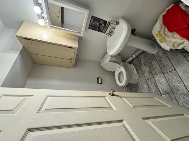 11-13 W Anchor Road Property Photo 11