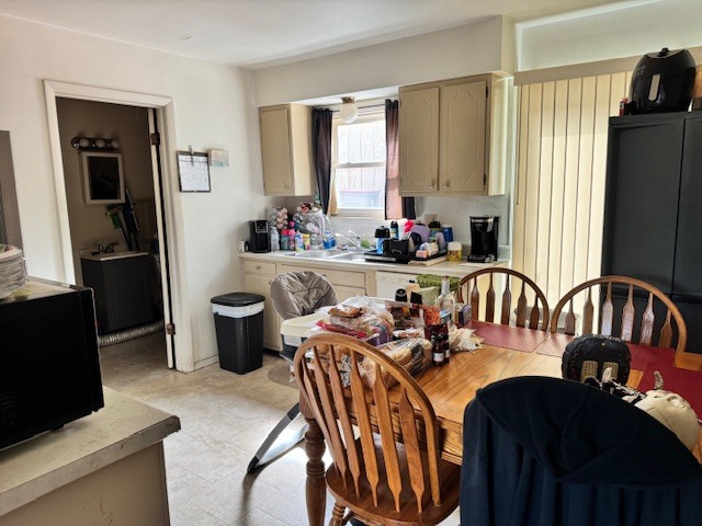 11-13 W Anchor Road Property Photo 21