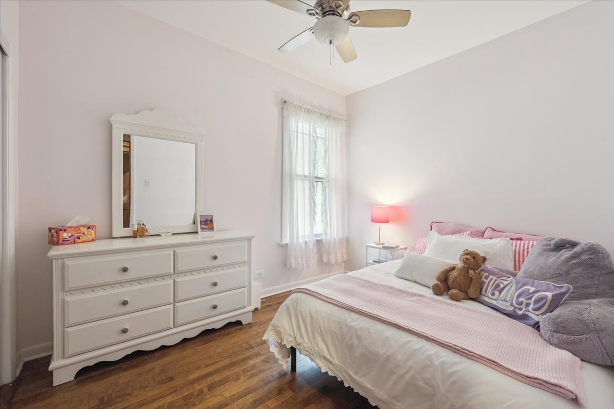 5043 W Sunnyside Avenue Property Photo 13