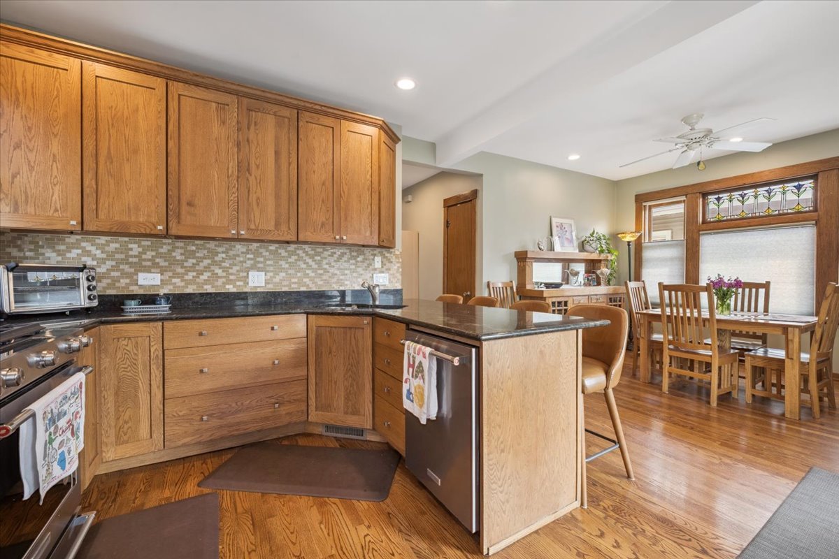 5043 W Sunnyside Avenue Property Photo 19