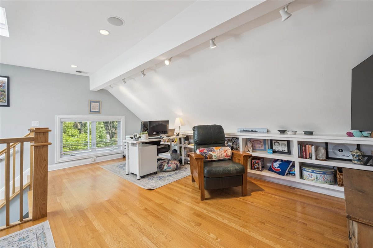 5043 W Sunnyside Avenue Property Photo 32