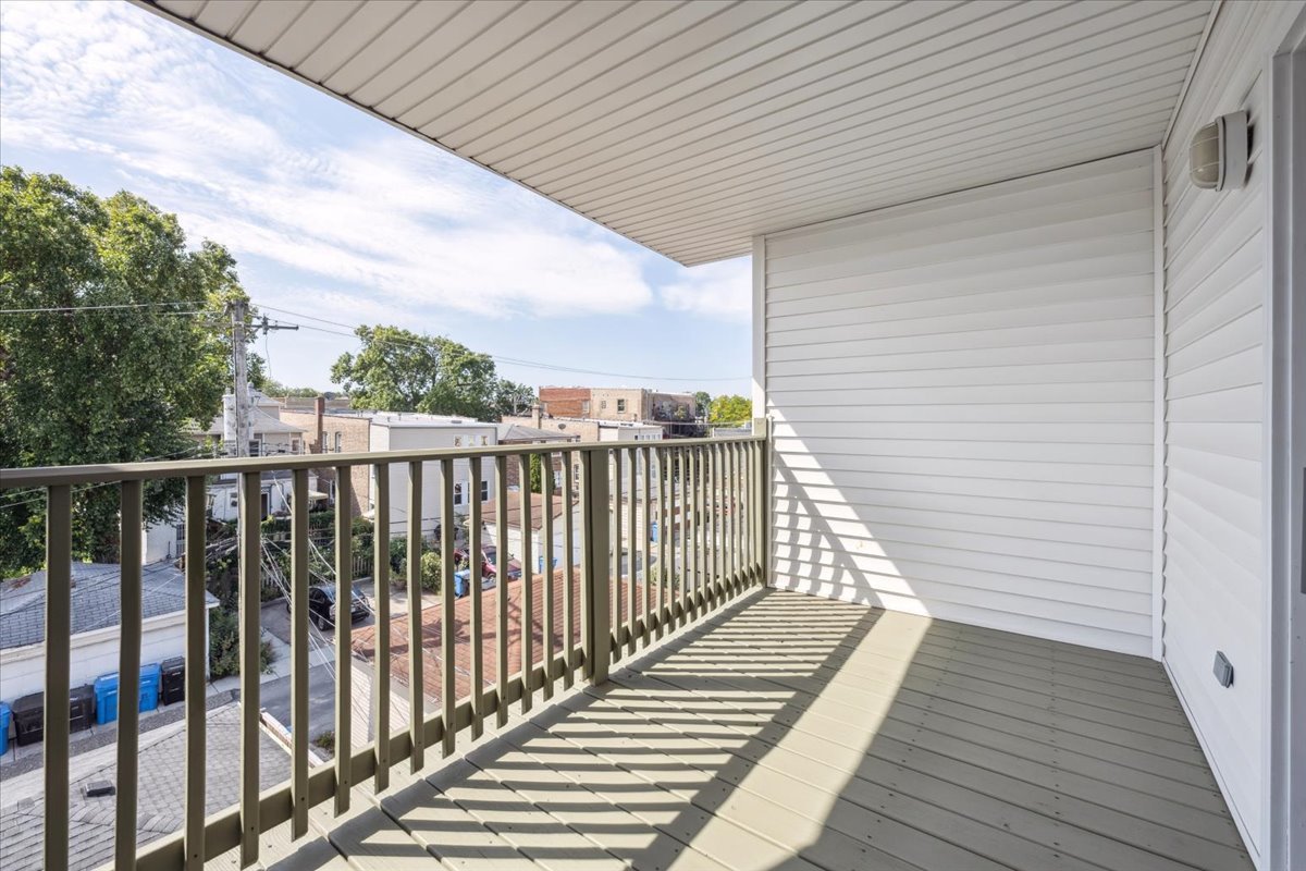 5043 W Sunnyside Avenue Property Photo 37