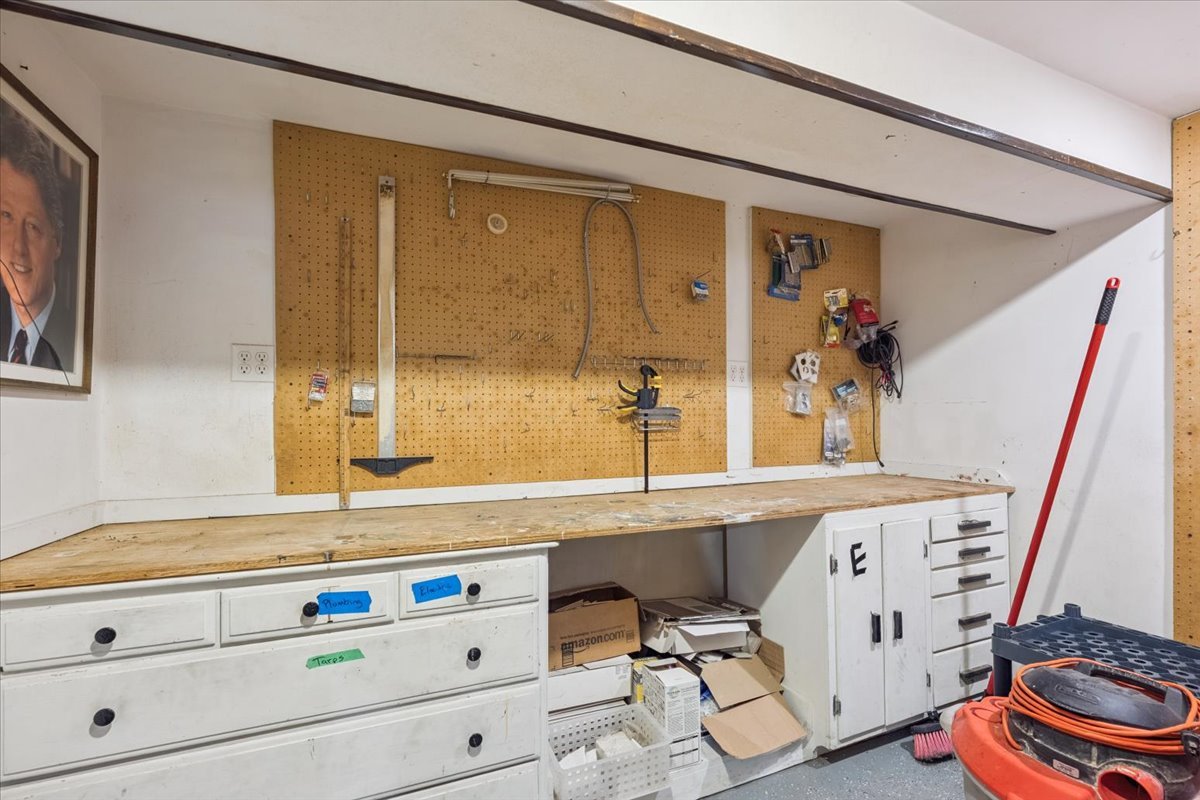 5043 W Sunnyside Avenue Property Photo 57