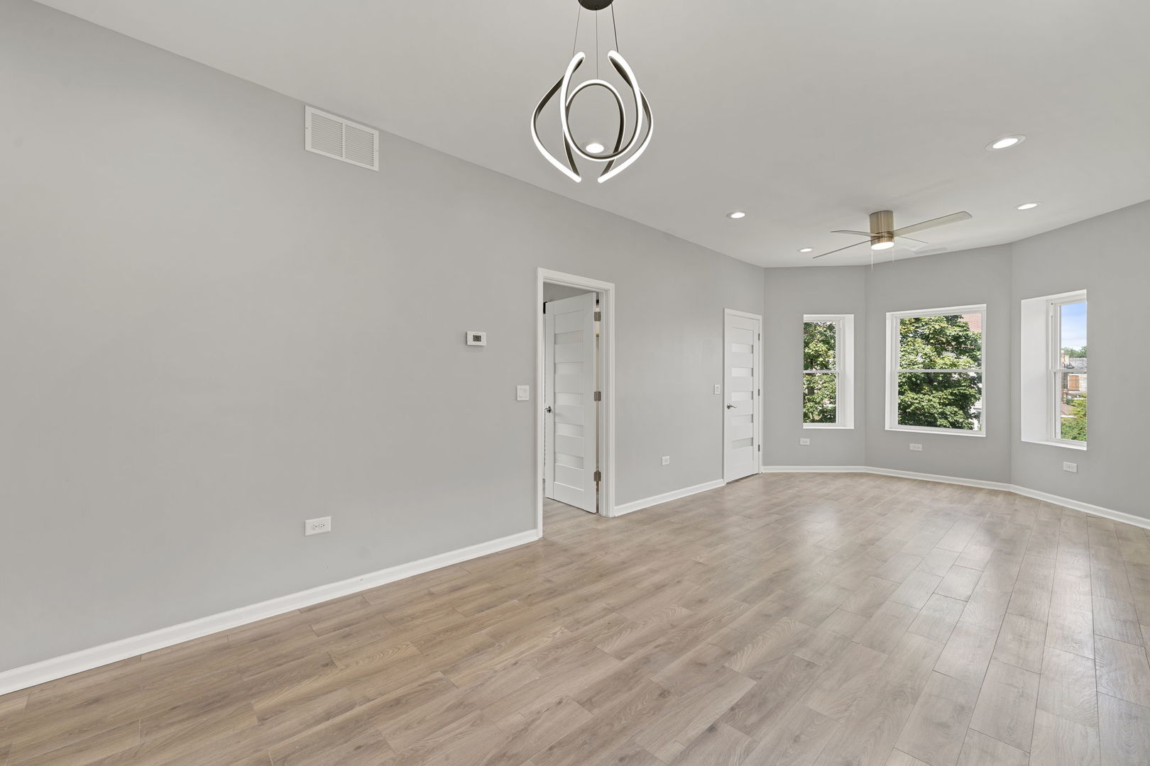 4819 W Superior Street Property Photo 29