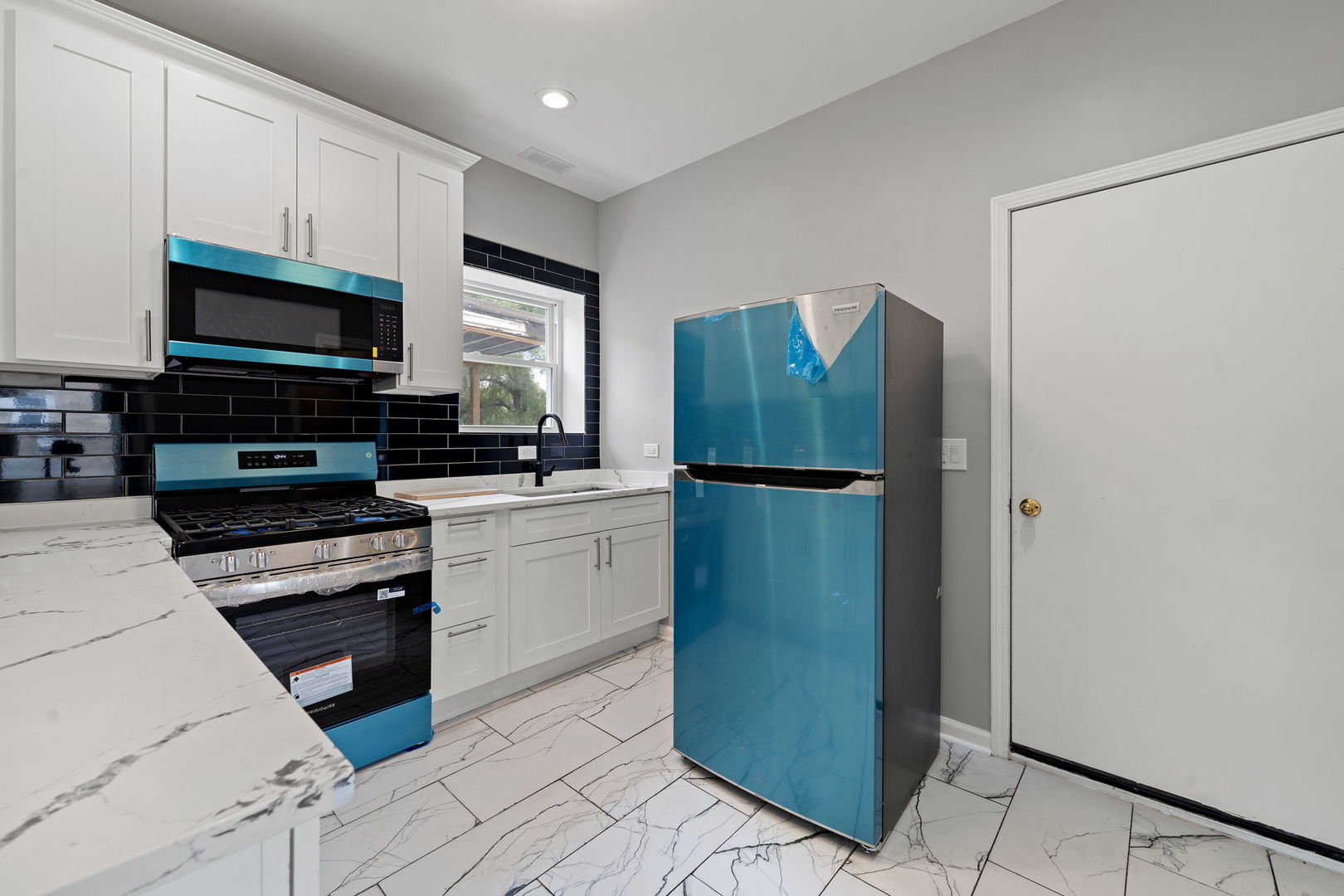 4819 W Superior Street Property Photo 36