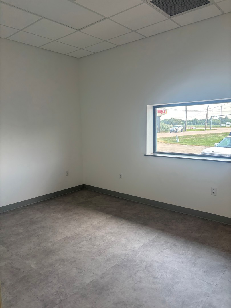 354 Civic Road Property Photo 12