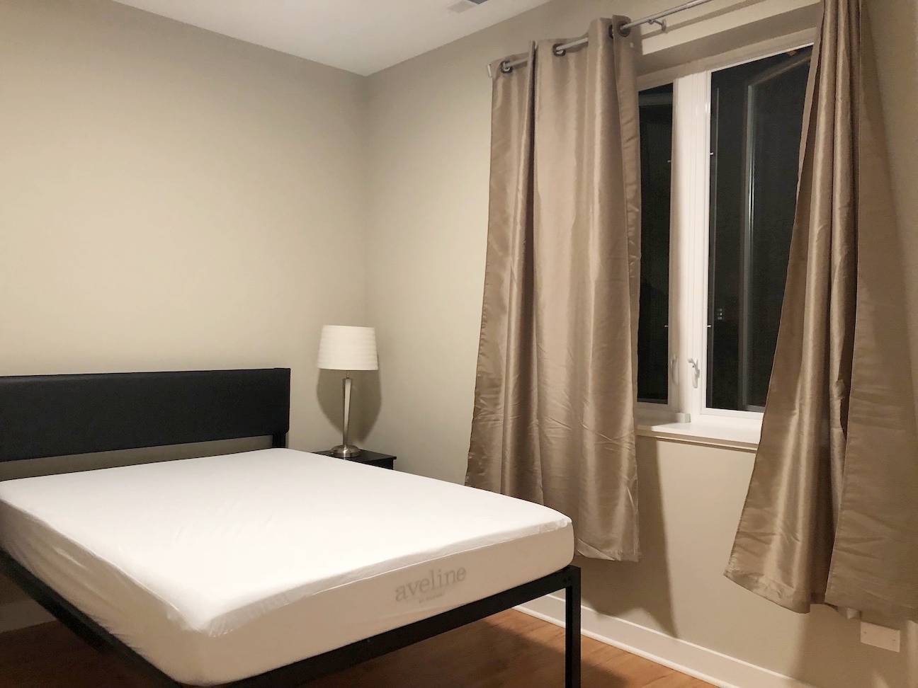 1017 S Claremont Avenue Property Photo 11