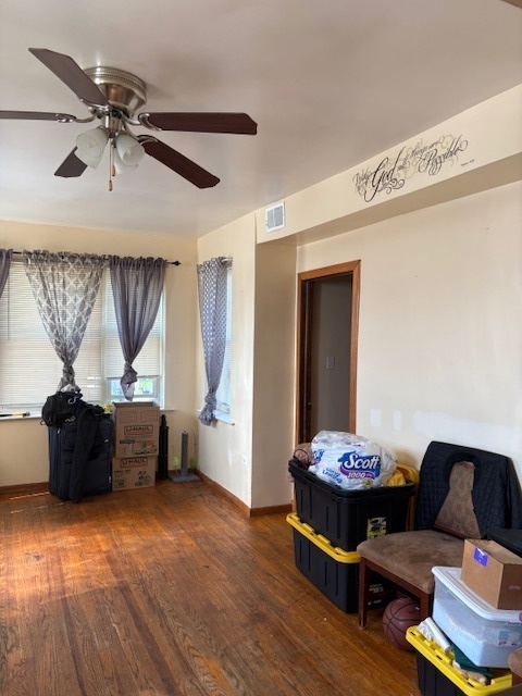 6541 S Artesian Avenue Property Photo 5