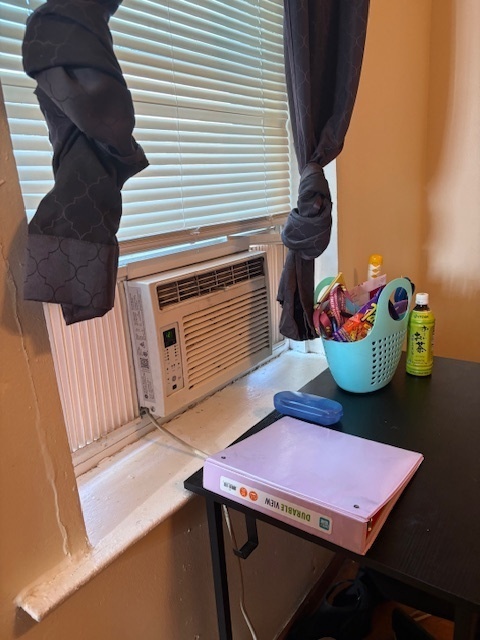 6541 S Artesian Avenue Property Photo 7