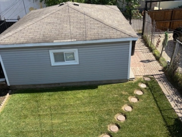 6541 S Artesian Avenue Property Photo 13