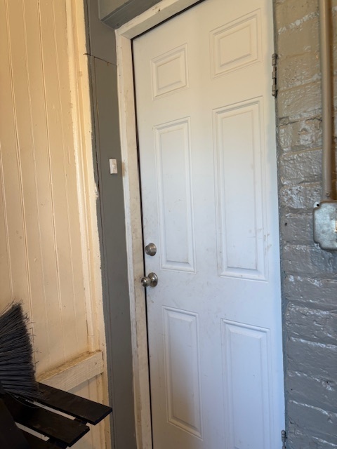 6541 S Artesian Avenue Property Photo 15