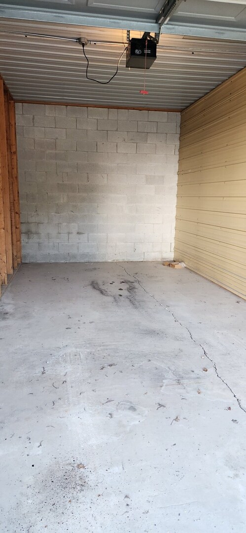 368 N Harlem Avenue Property Photo 7