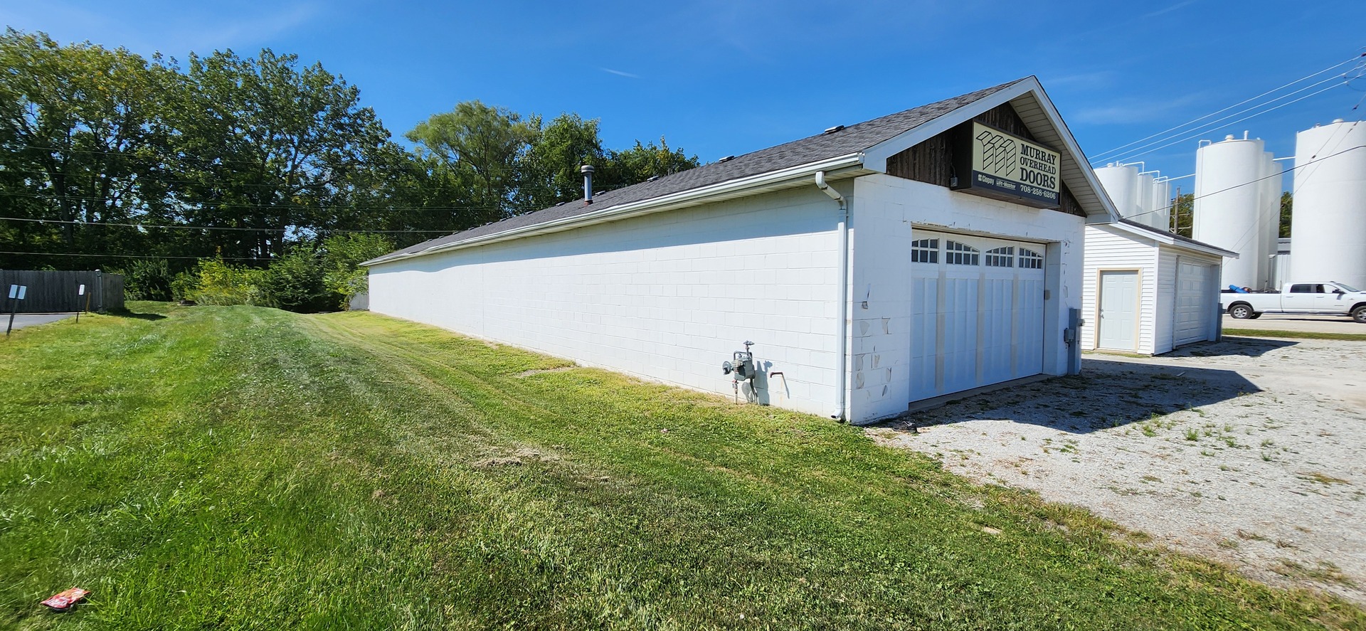 368 N Harlem Avenue Property Photo 9
