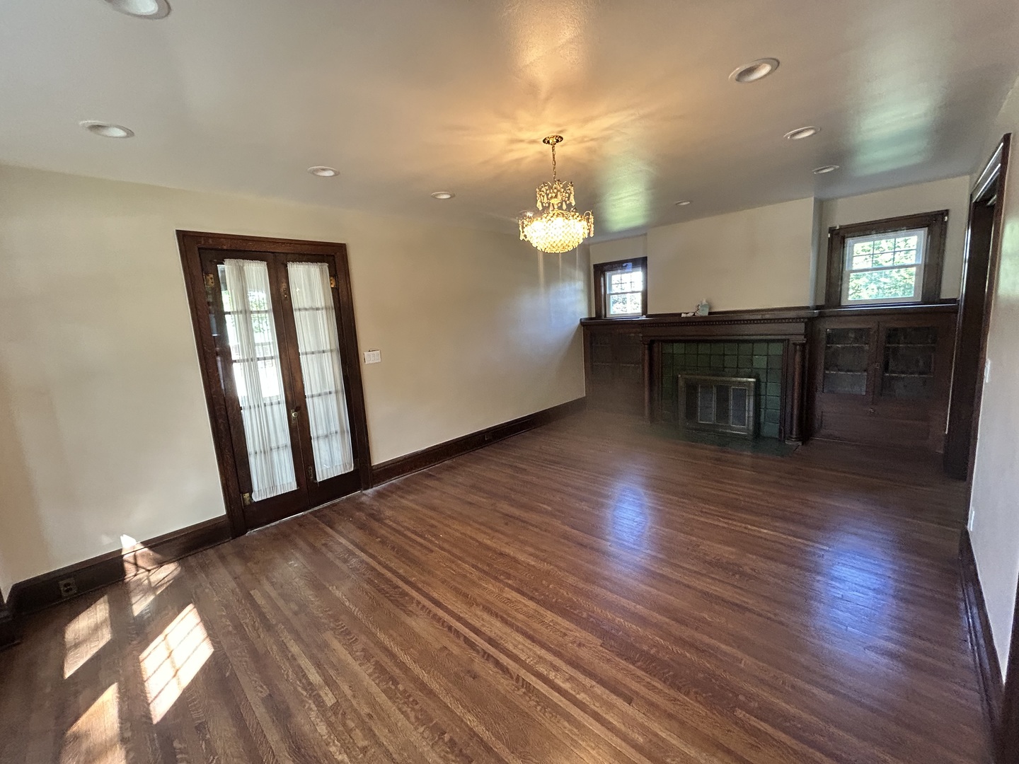 200 E Dakota Street Property Photo 5