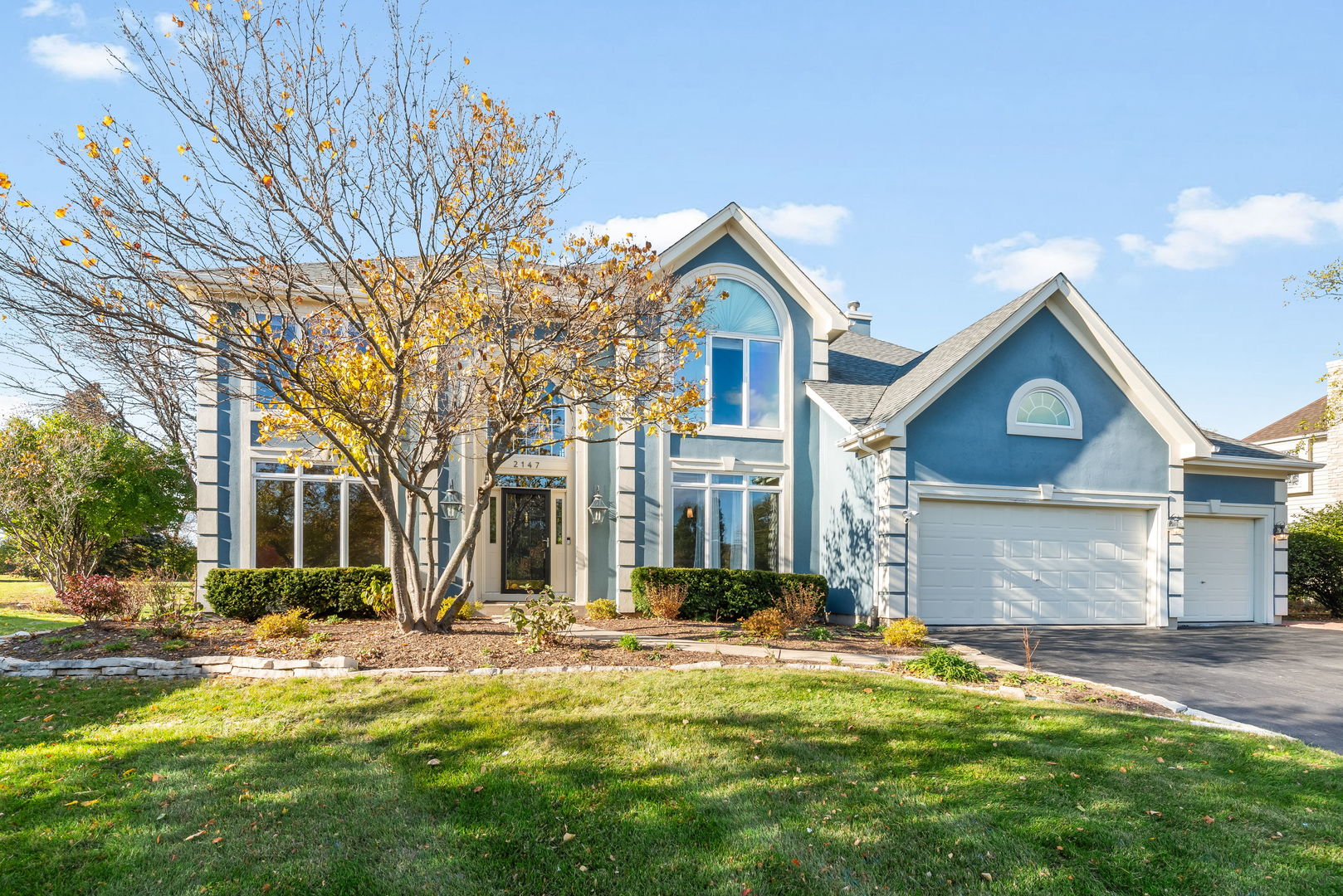 2147 Fargo Boulevard Property Photo 1