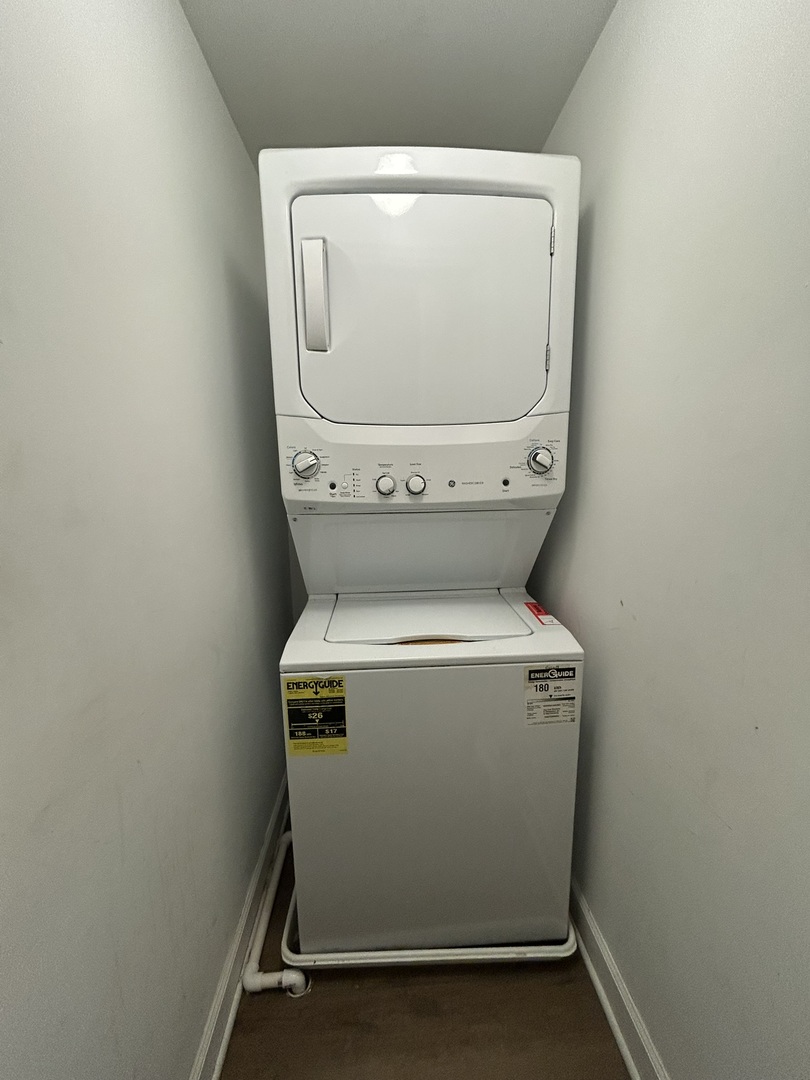 6117 N Meade Avenue Property Photo 8