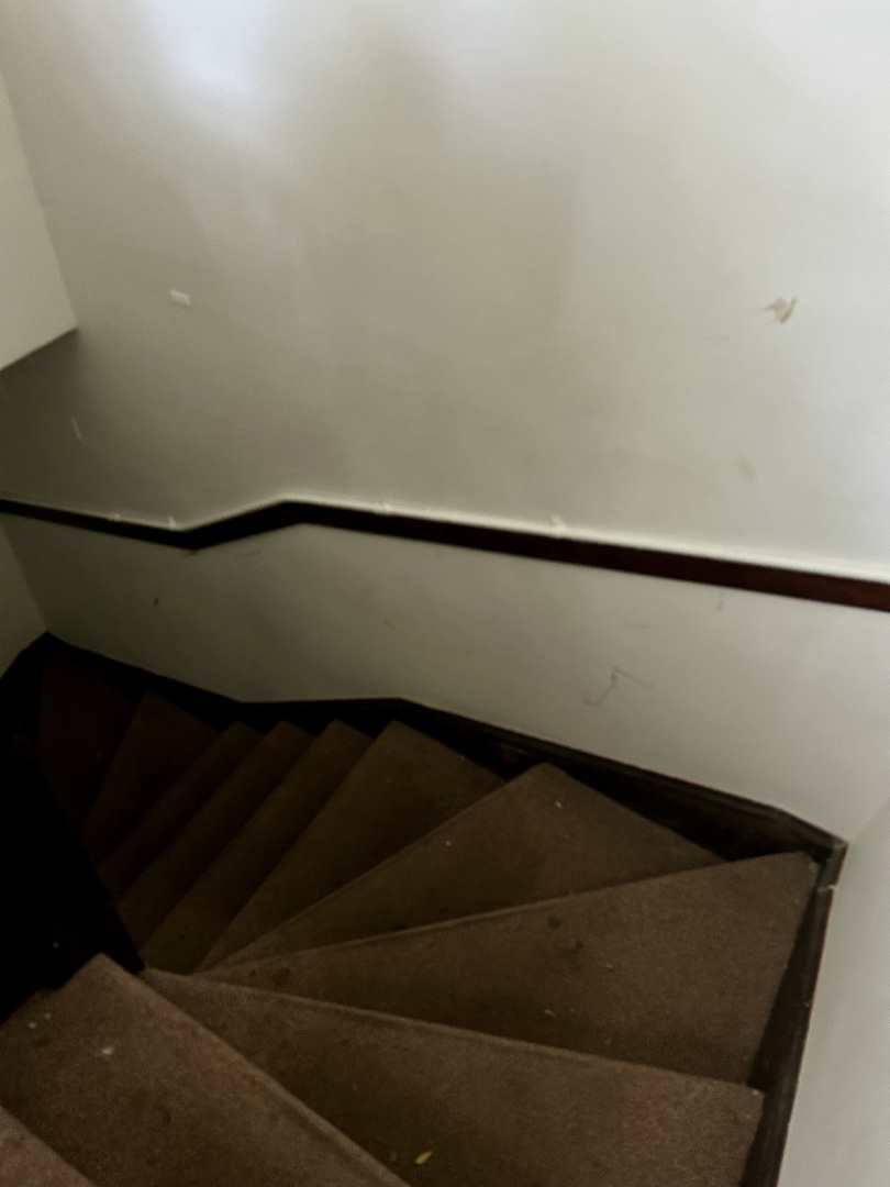 6117 N Meade Avenue Property Photo 9