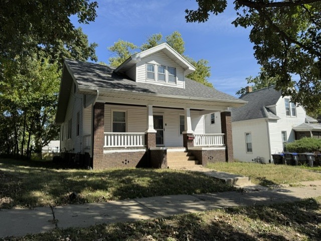 705 W Olive Street Property Photo 1
