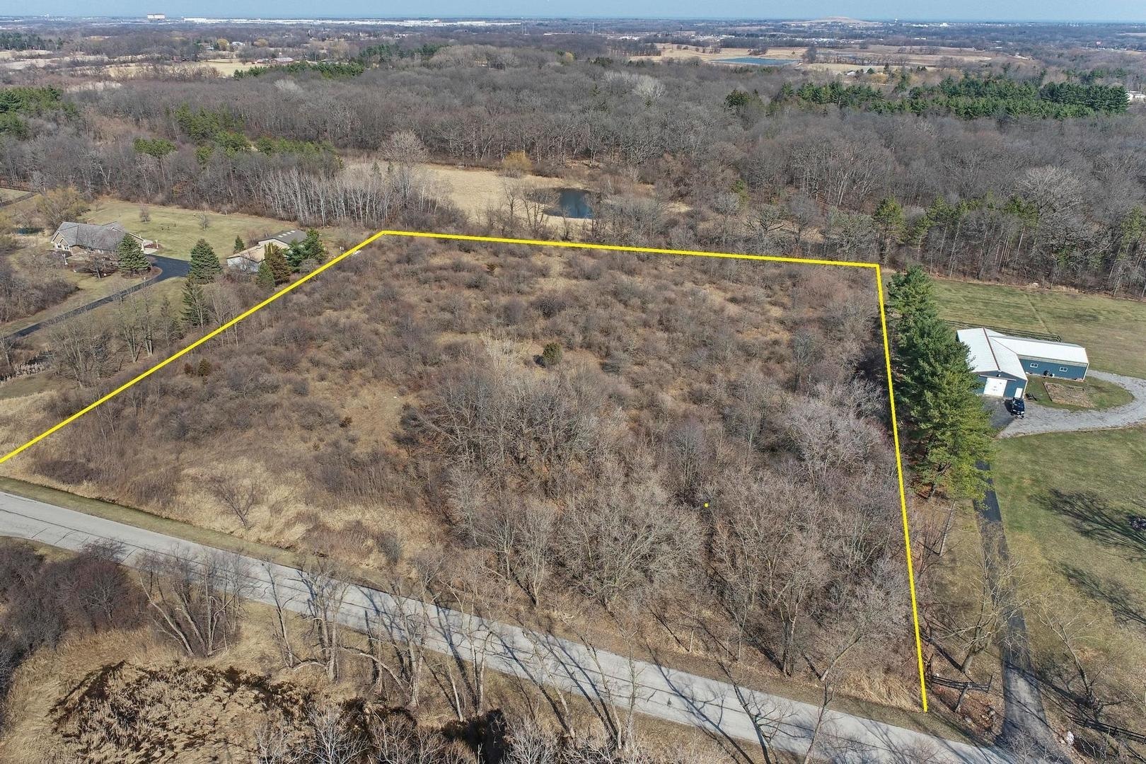 42751 N Sheridan Oaks Drive Property Photo 7