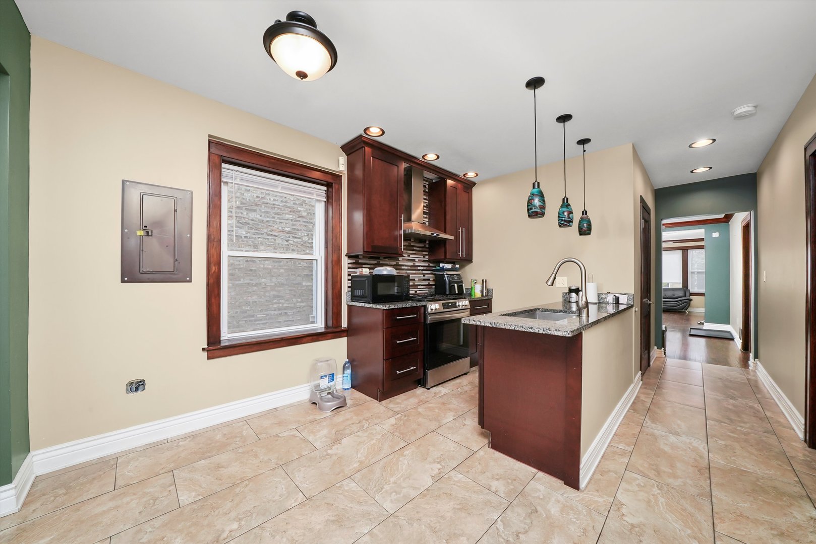 6933 S Washtenaw Avenue Property Photo 12