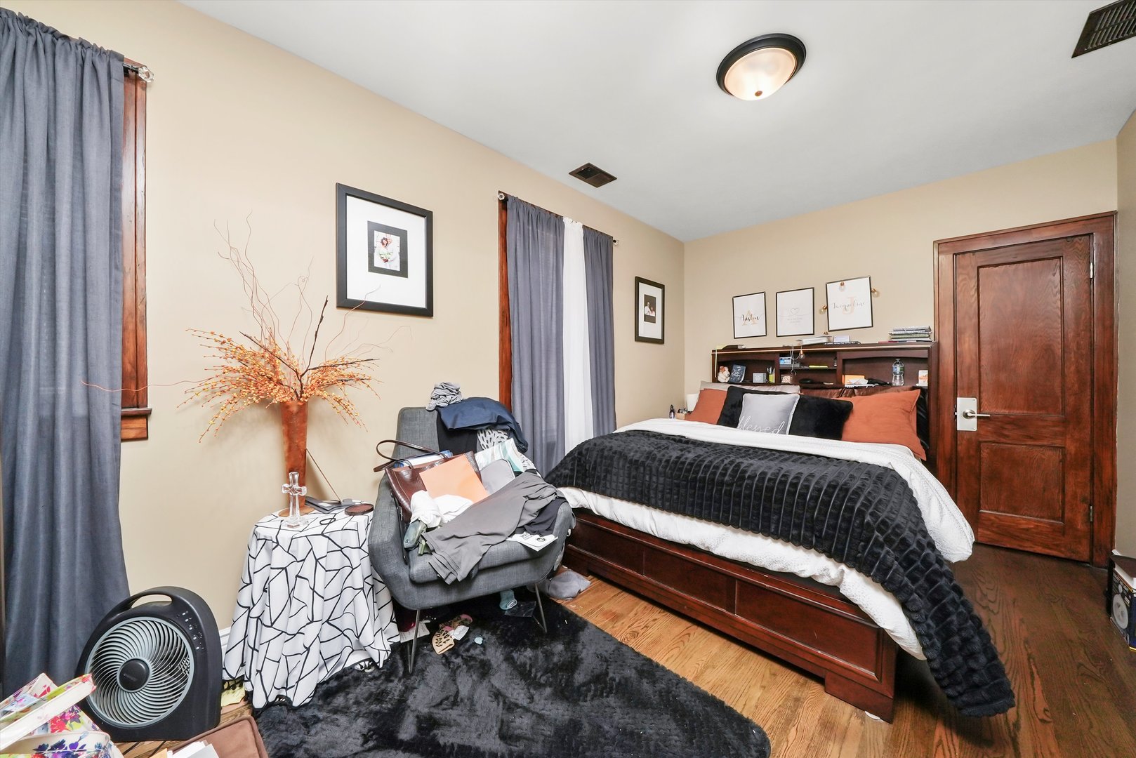 6933 S Washtenaw Avenue Property Photo 24